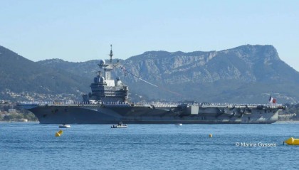 法国海军:戴高乐号航母在亚太遇到40艘中国军舰和山东舰