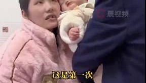 58岁男子回应娶21岁失明女孩:看她可怜才走到一起,会照顾好她
