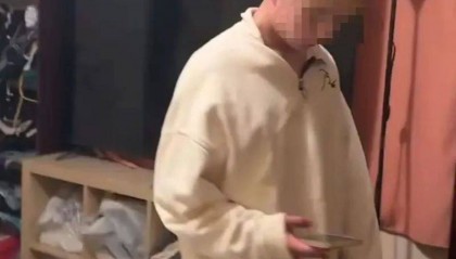 “男学生被捉奸”“女生被推下高楼”视频热传,高校回应