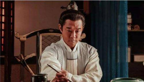清官包拯每月的俸禄，折成人民币值多少钱？网友：北京买套房都行