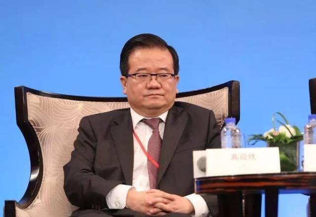 多家银行一把手触及60岁“红线”，金融业或迎高管更替潮