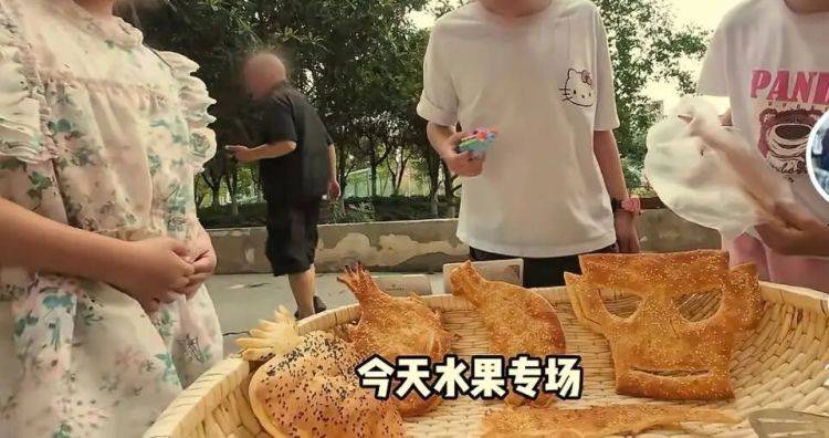 “东风-5C烧饼,吸引范围覆盖全网!”