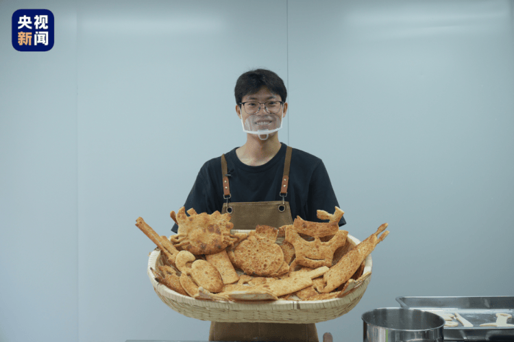 “东风-5C烧饼,吸引范围覆盖全网!”