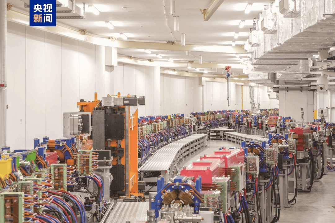 比太阳亮万亿倍!高能同步辐射光源通过工艺验收